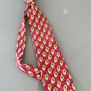 Pierre balmain tie with avocado